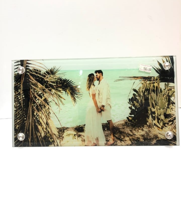 הדפסת תמונה על זכוכית דקה עם רגלית במבחר גדלים