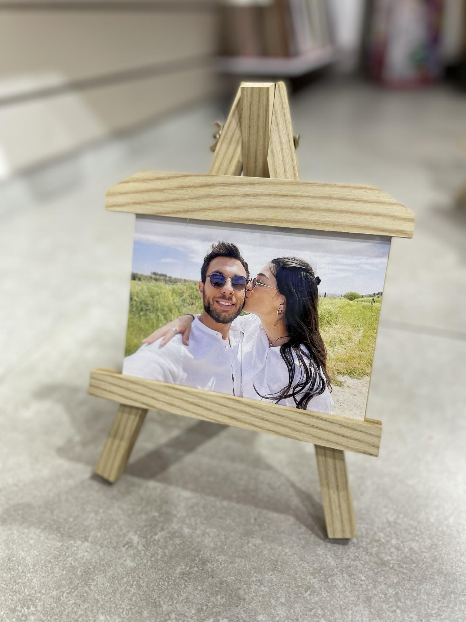 כן ציור עם תמונה 