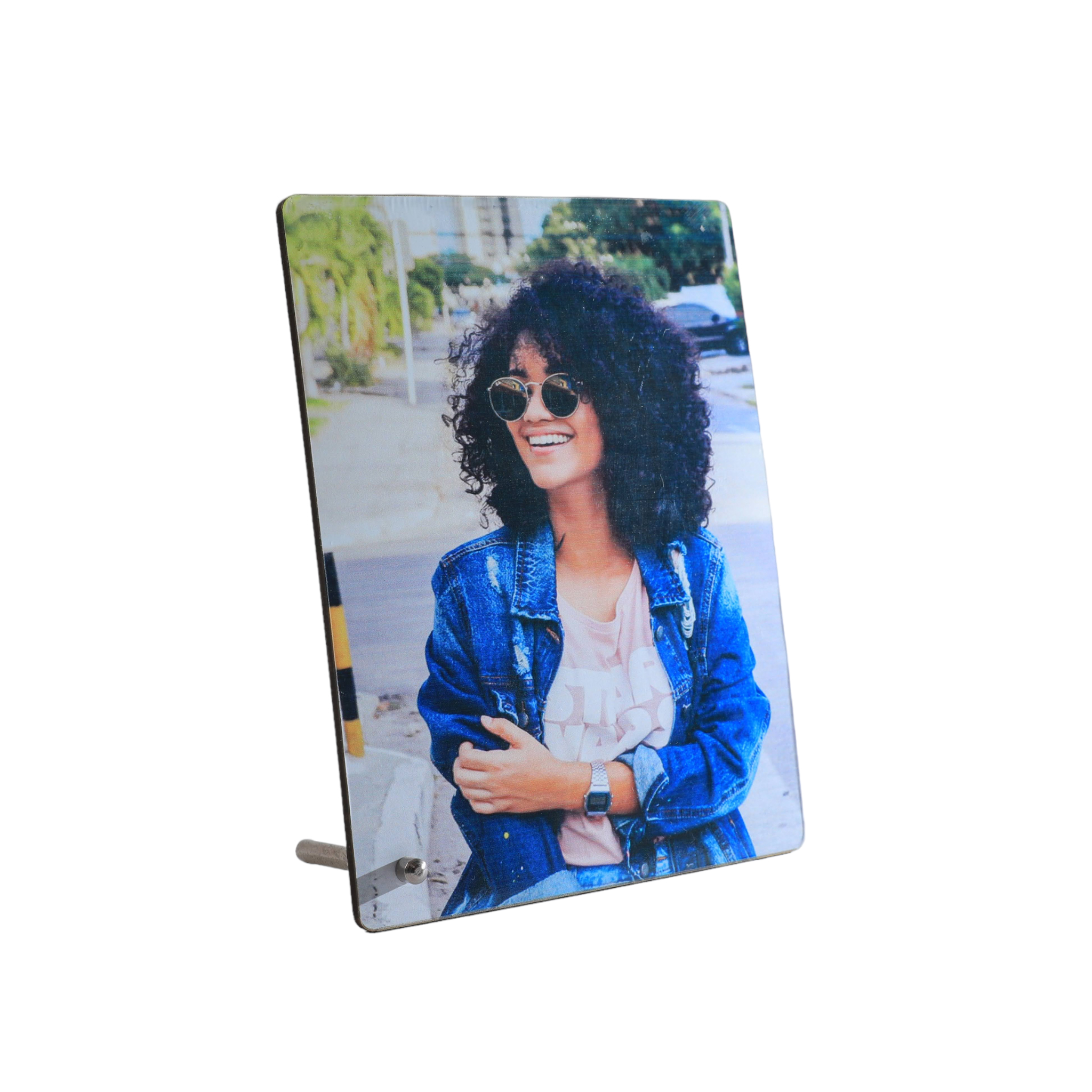 מעמדי עץ עם רגל ניקל